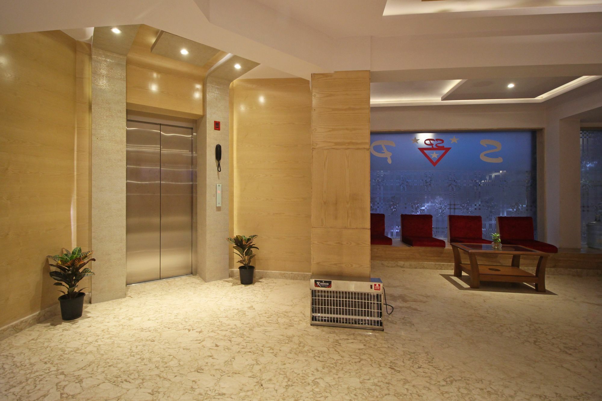 The Shanti Plaza - Nové Dillí Exteriér fotografie